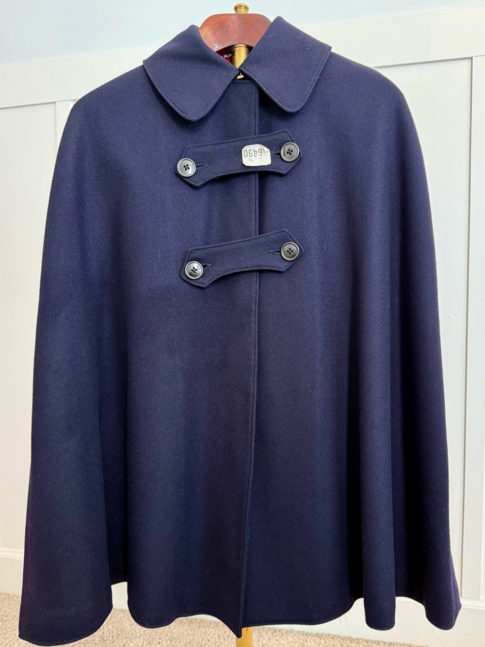 VINTAGE WWII WOOL NURSE CAPE CLOAK HOSPITAL CLOTHING CO PHILADELPHIA NAVY RED